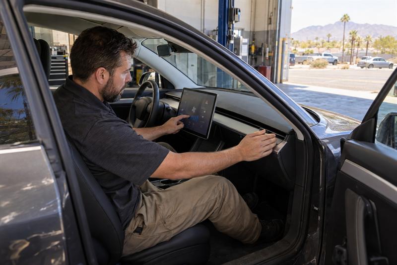 Tesla AC and Climate Control Repair in Phoenix: Signs Your System Needs Attention